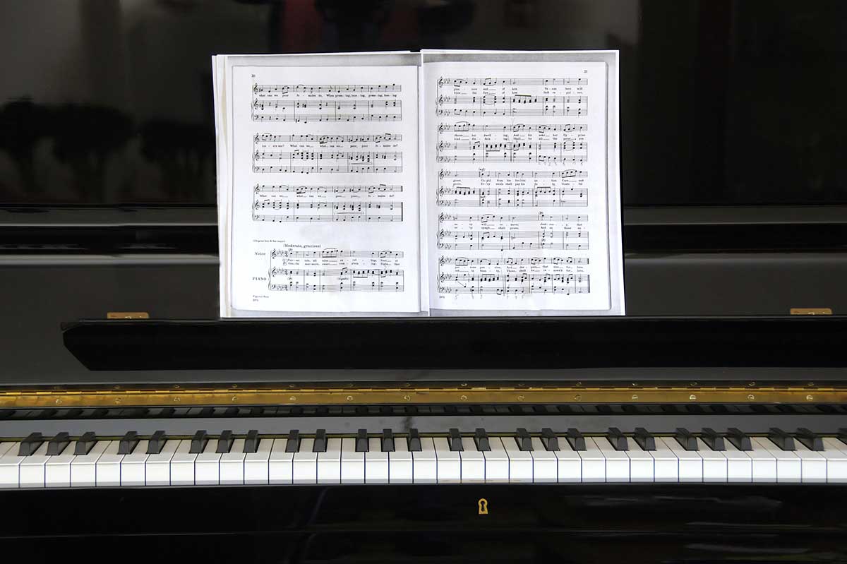 Italo-Americano-Music-Contest-Home-Piano-Front